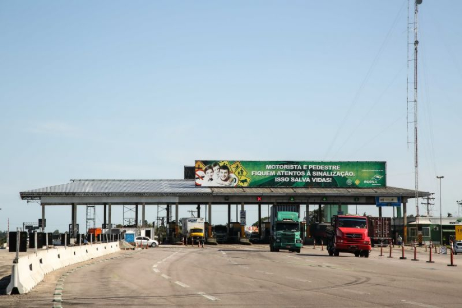 Após manifestação, fluxo de veículos na BR-392 e cobrança de pedágio é normalizada